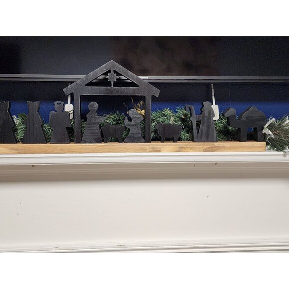 Handcrafted Wooden Nativity Scene Decor With Simple Silhouette Design - Picture 4 of 4